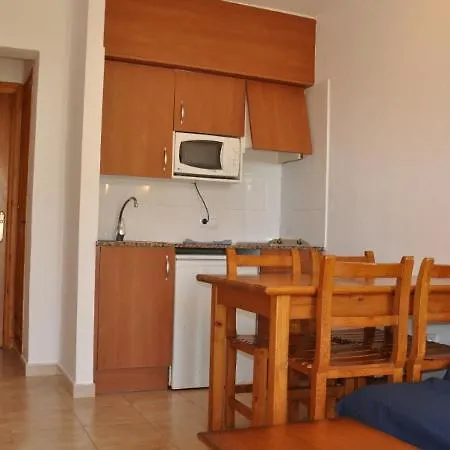 Apartamento 303 *